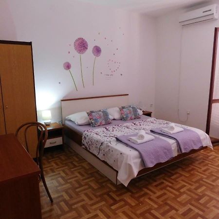 Guest House Ivanka Χβαρ Εξωτερικό φωτογραφία