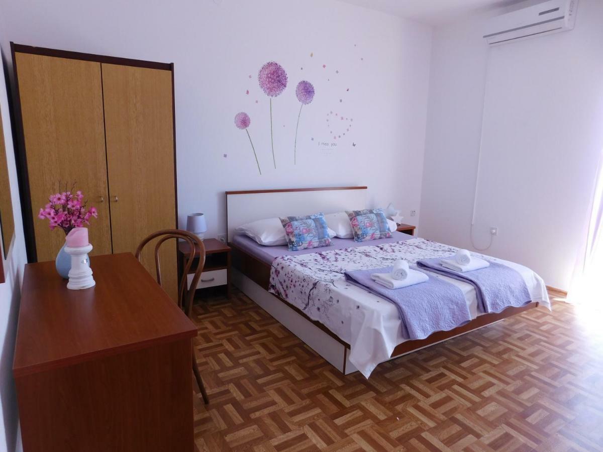 Guest House Ivanka Χβαρ Εξωτερικό φωτογραφία