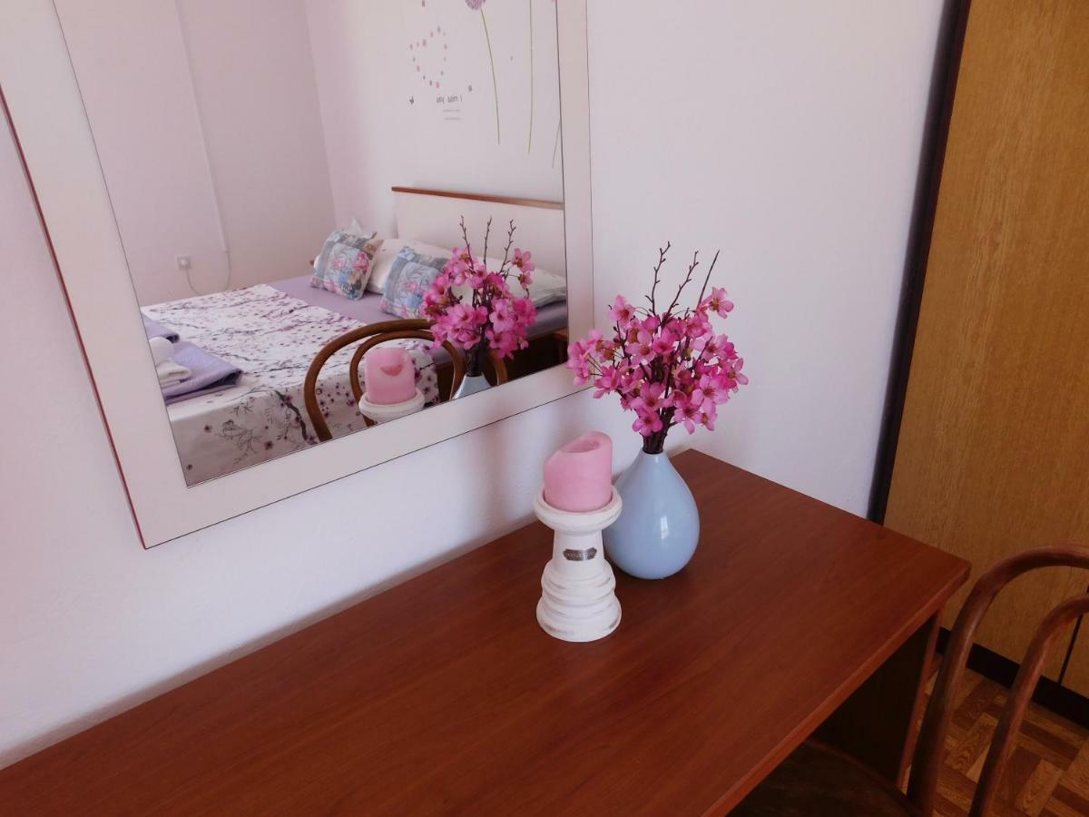 Guest House Ivanka Χβαρ Εξωτερικό φωτογραφία