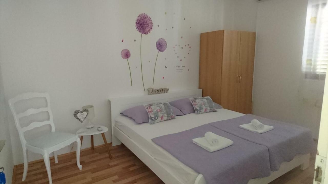 Guest House Ivanka Χβαρ Εξωτερικό φωτογραφία